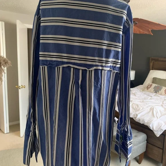 Button down shirt - Picture 3 of 4